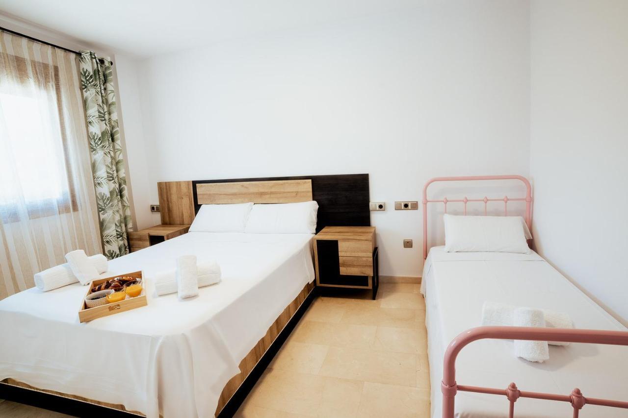 Private Martaver, Swiming Pool, Bbq & Pool Table Villa