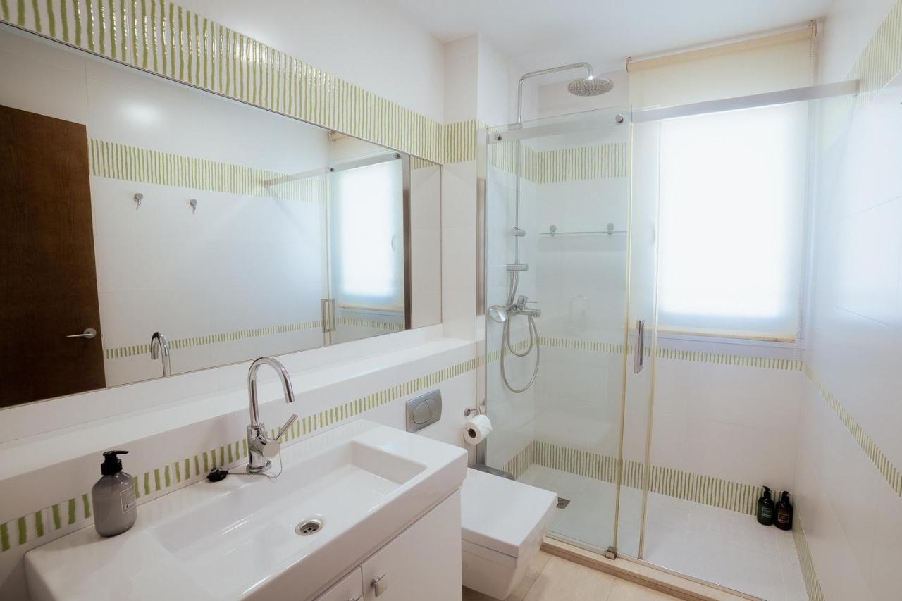 Private Martaver, Swiming Pool, Bbq & Pool Table Villa